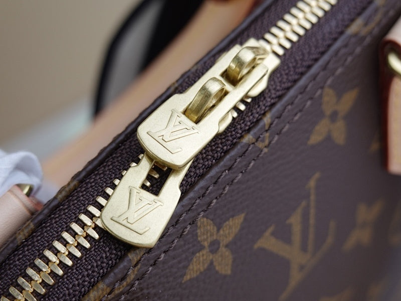 Anum Bags ln Luxury Bag --57840