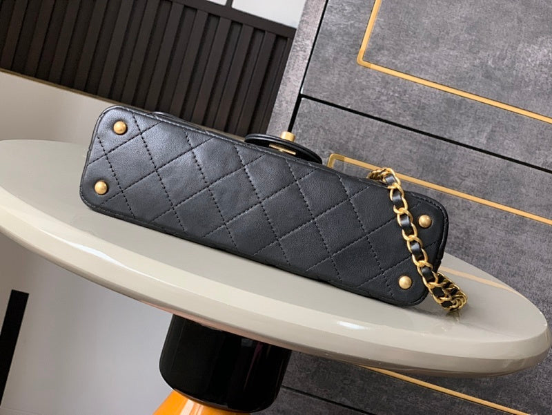 new-luxury-designer-bags-nm9602