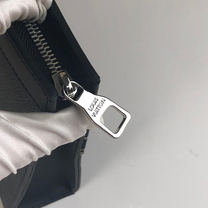 Anum Bags ln Luxury Bag --60652