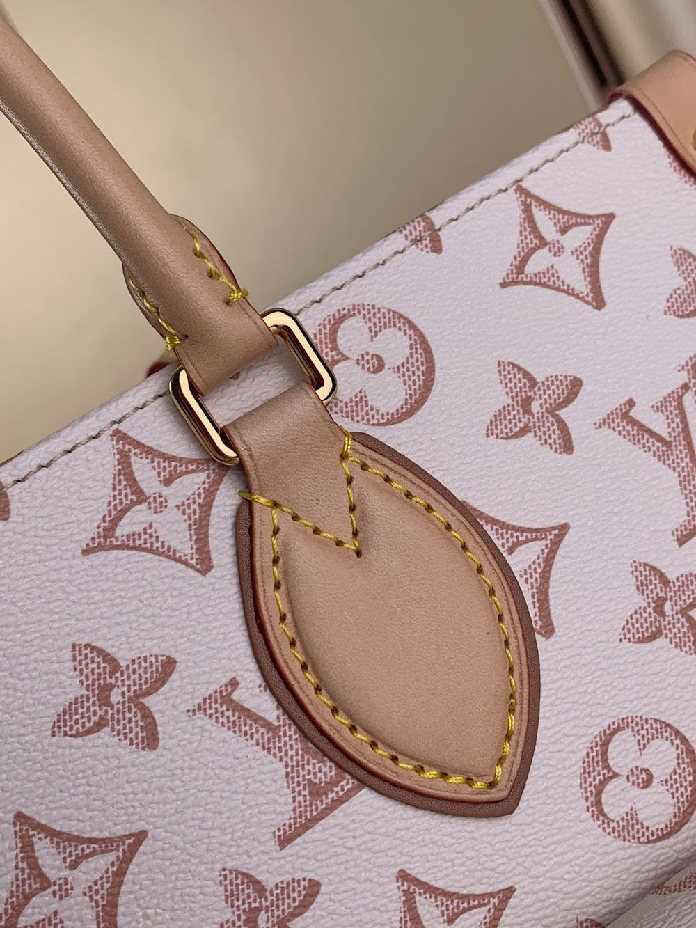 Anum Bags ln Luxury Bag --56727