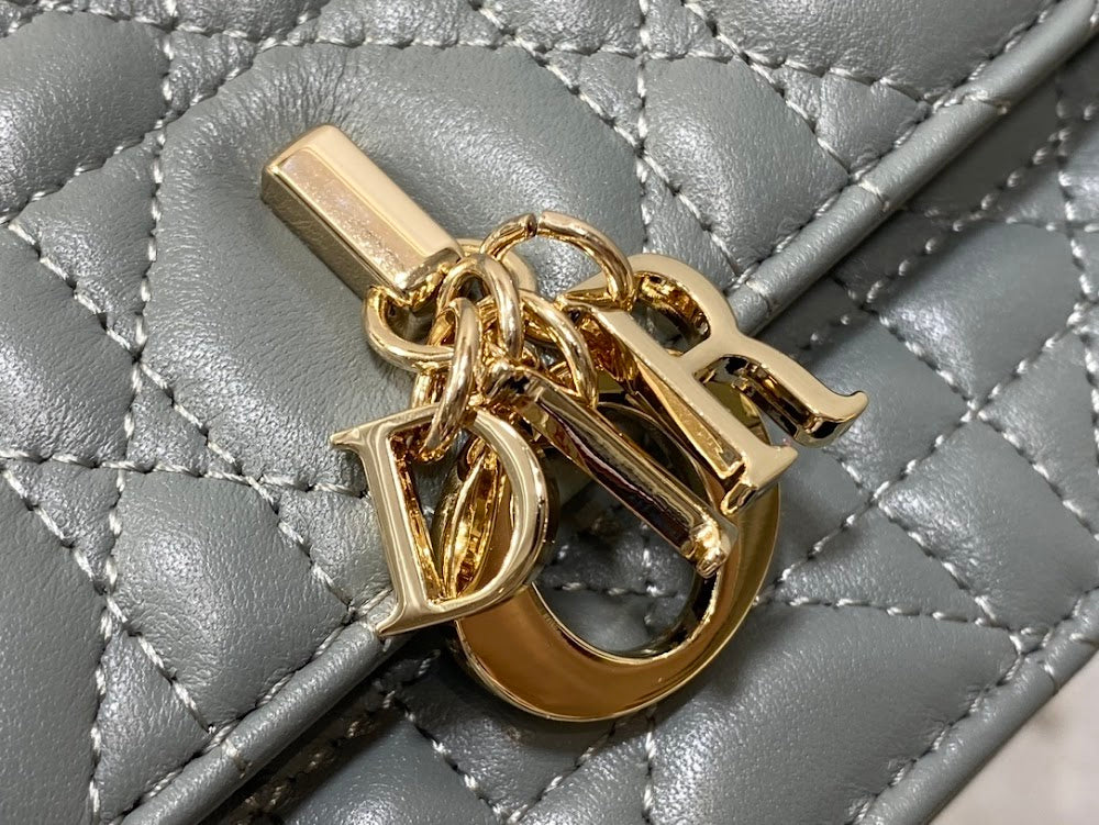 new-luxury-designer-bags-nm16478