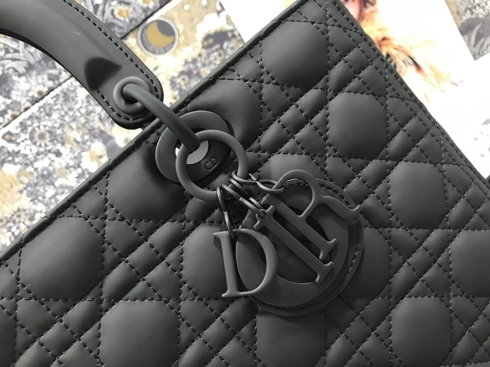 new-luxury-designer-bags-nm16044