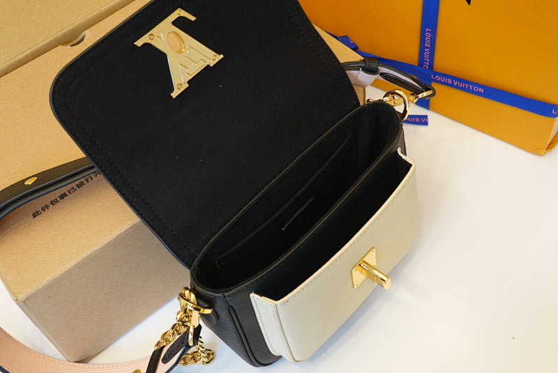 Anum Bags ln Luxury Bag --60843