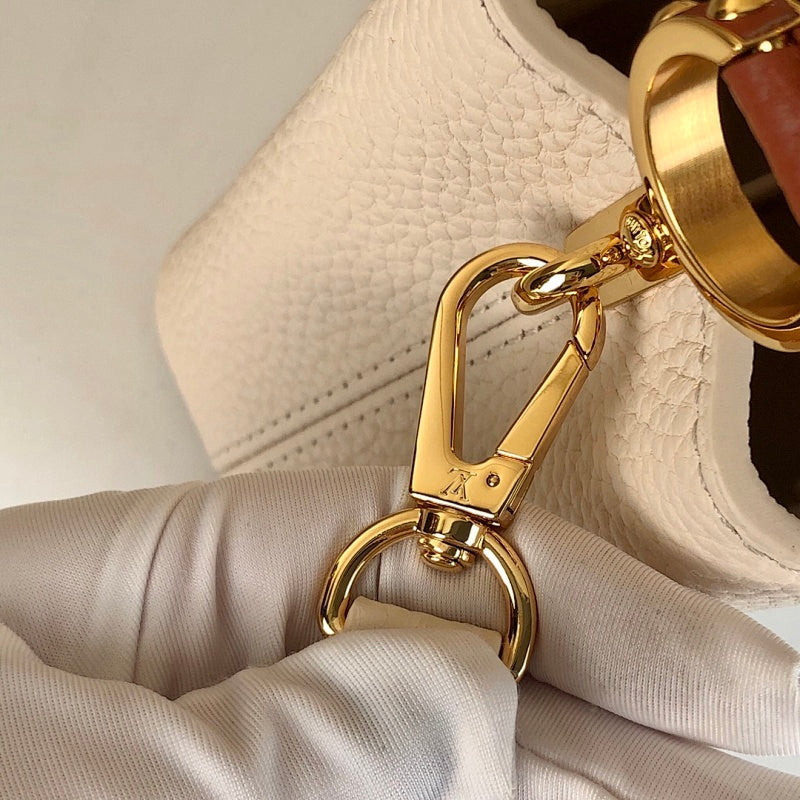 Anum Bags ln Luxury Bag --60566