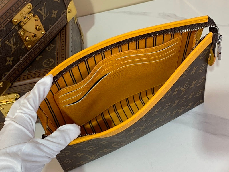 Anum Bags ln Luxury Bag --56357