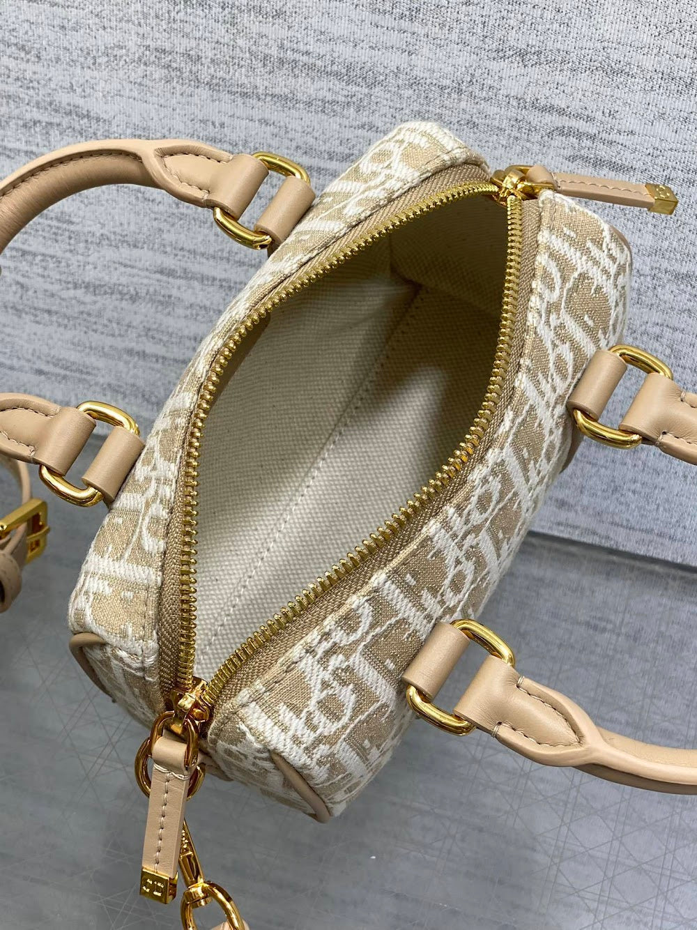 new-designer-premium-bags-nm16381