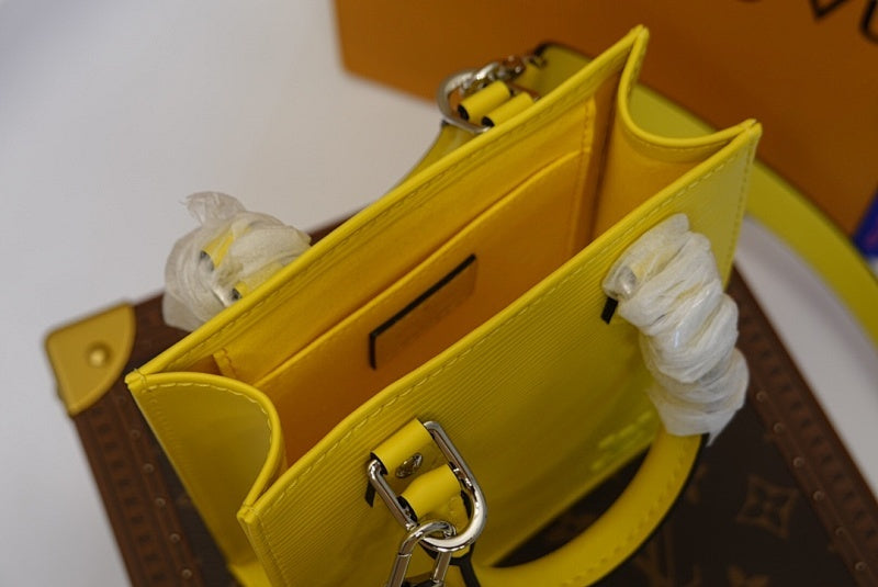Anum Bags ln Luxury Bag --60140