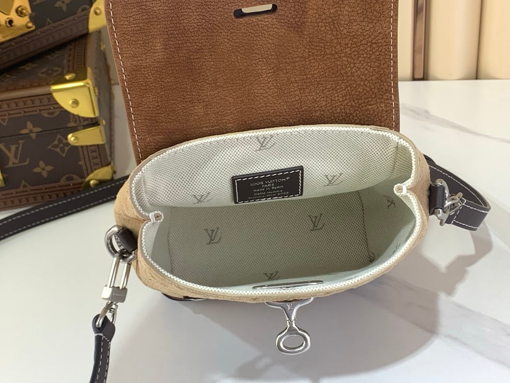 Anum Bags ln Luxury Bag --58863