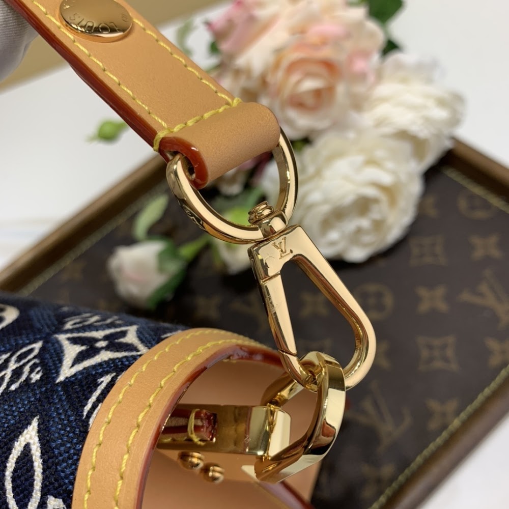 Anum Bags ln Luxury Bag --59982