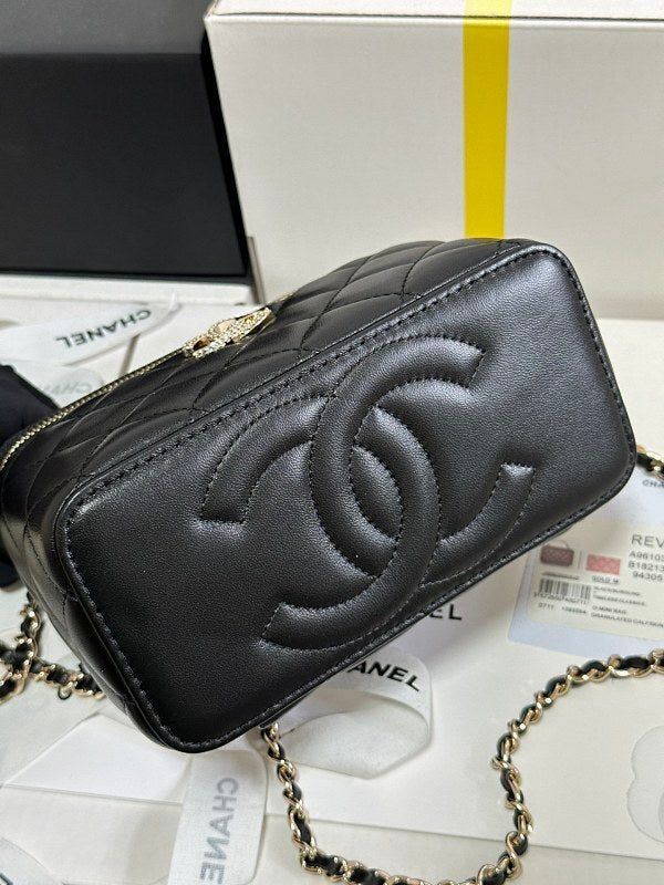 new-luxury-designer-bags-nm20090