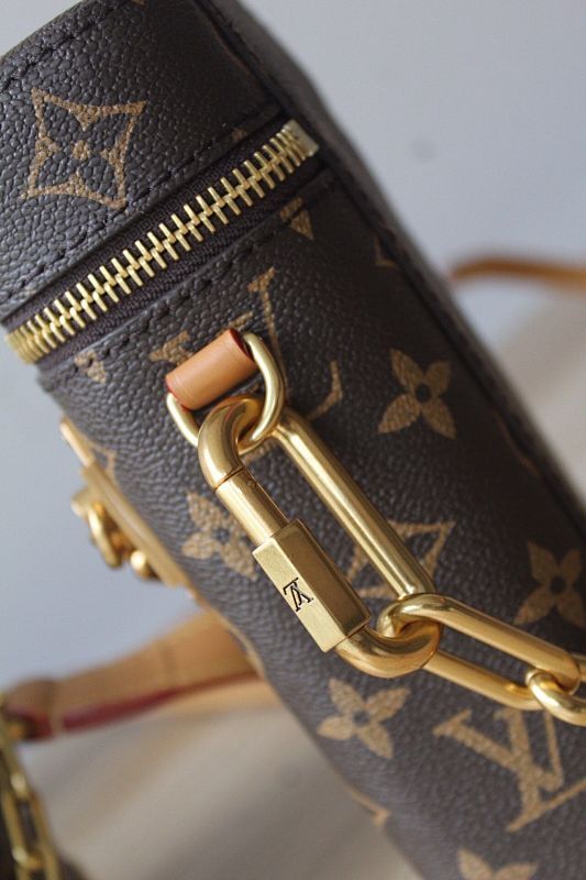 Anum Bags ln Luxury Bag --59023