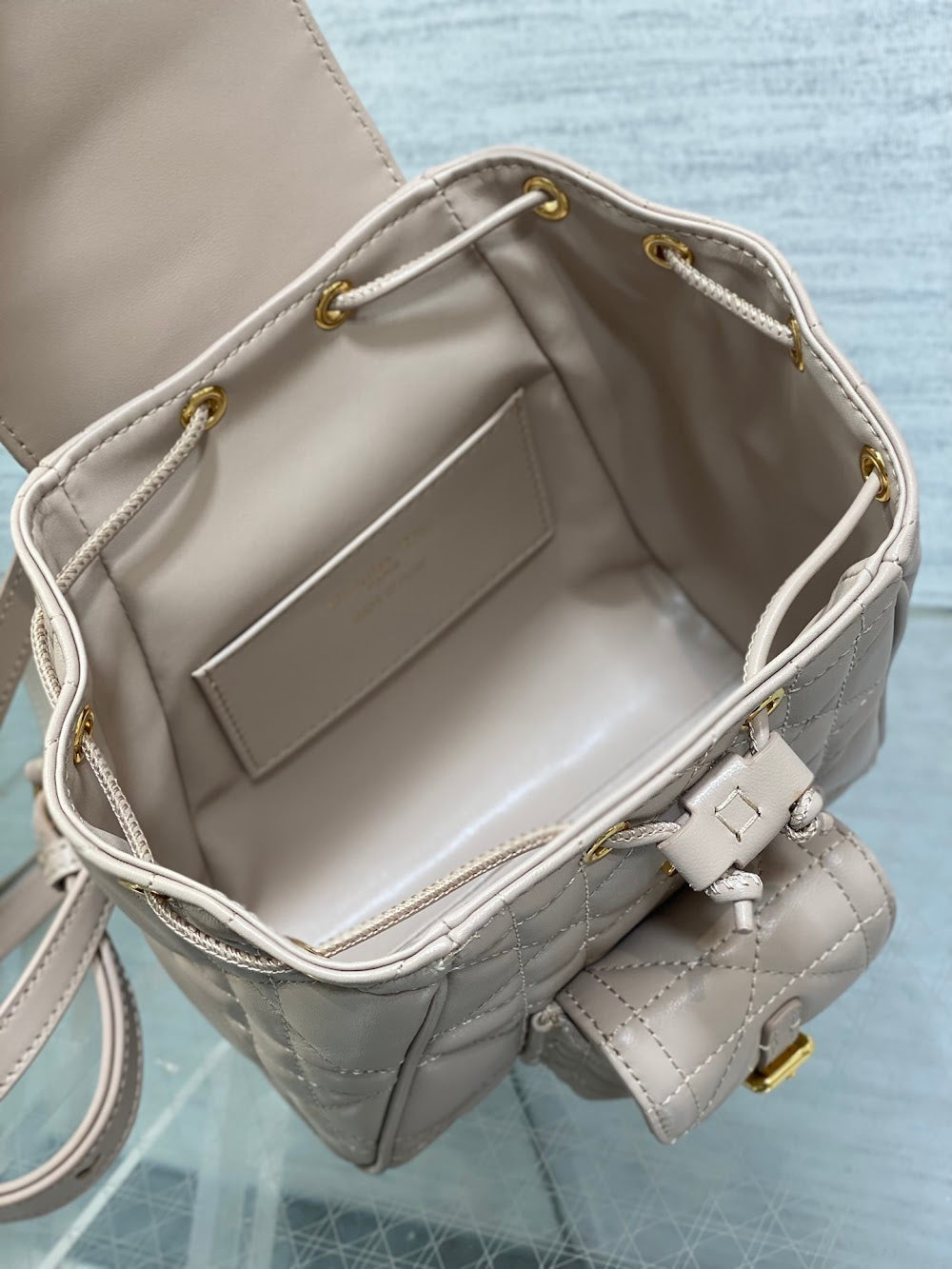 new-designer-premium-bags-nm16190