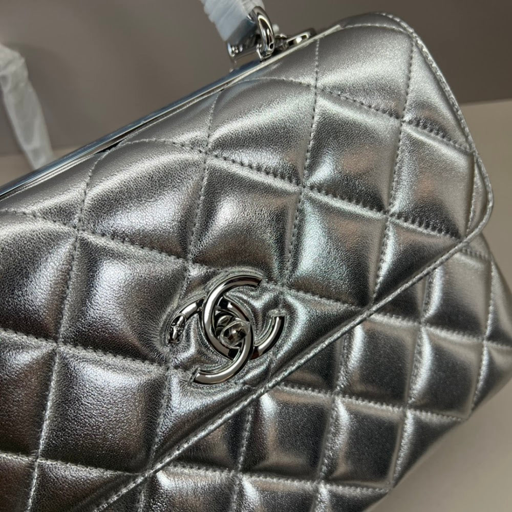 new-luxury-designer-bags-nm20261
