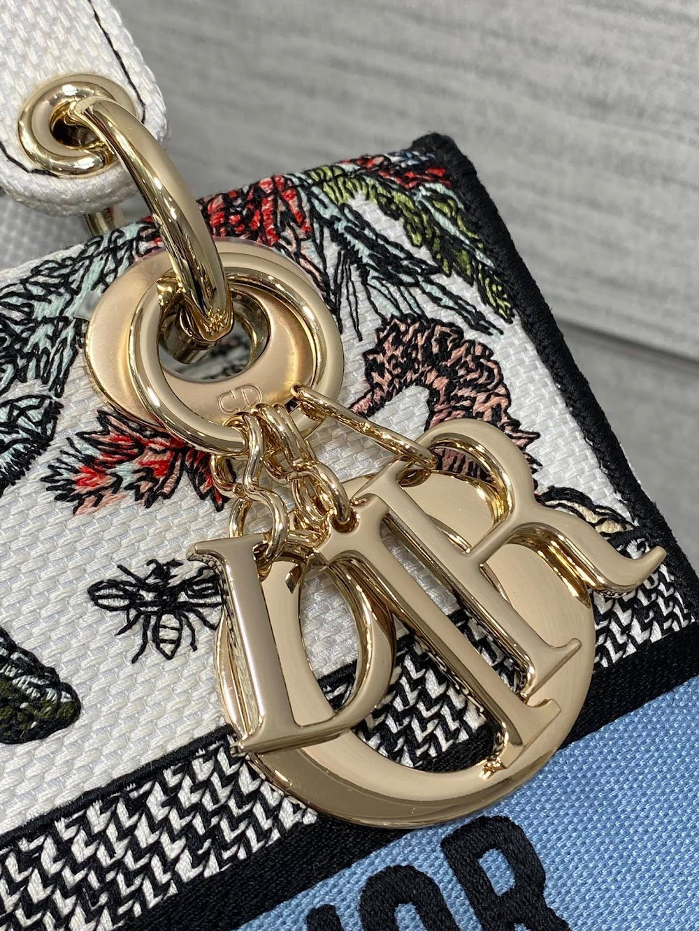 new-designer-premium-bags-nm16300