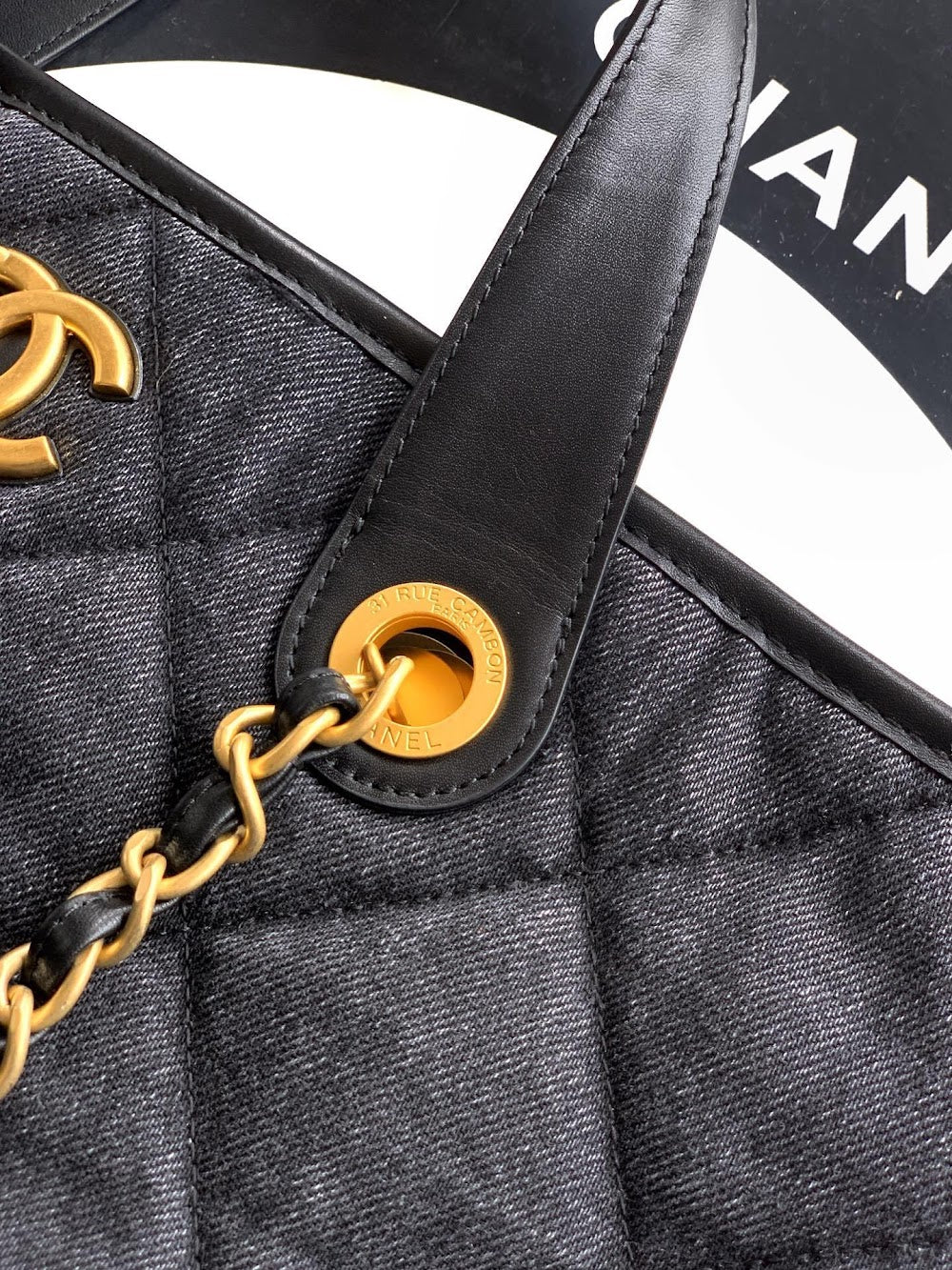 Anum Bags CHn Luxury Bag --112937