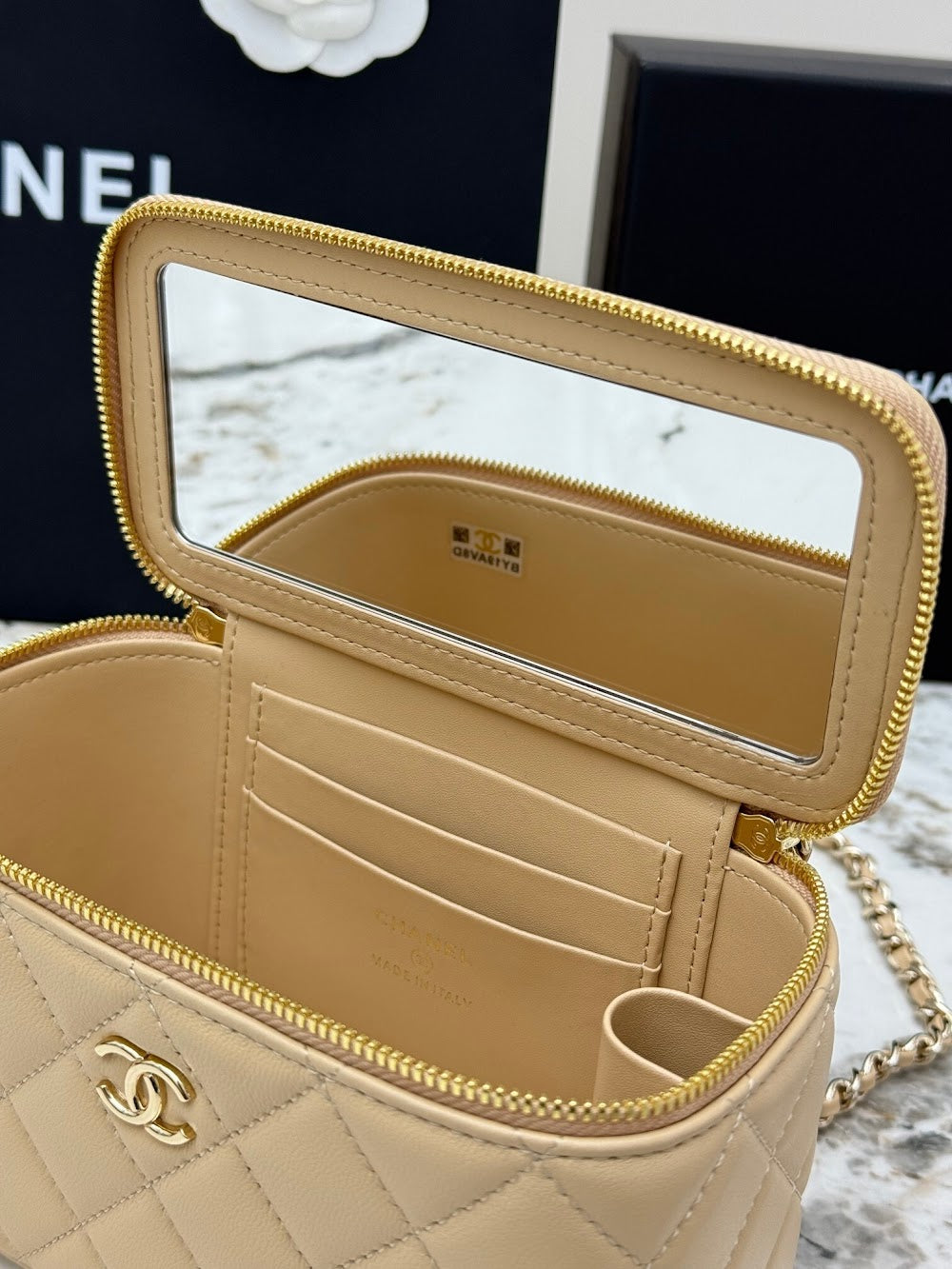 Anum Bags CHn Luxury Bag --113751