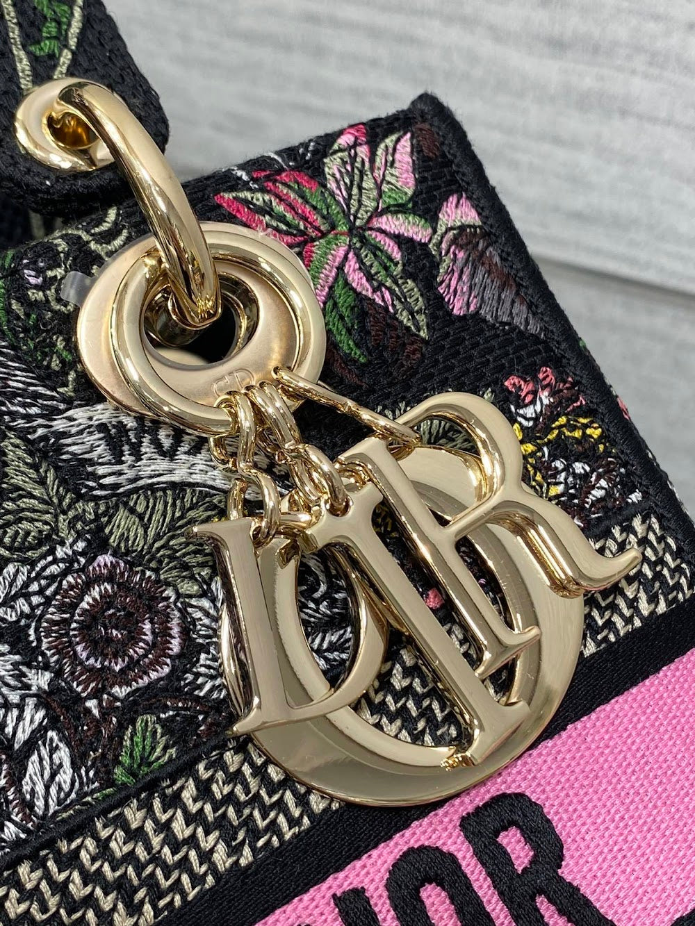 new-designer-premium-bags-nm16299