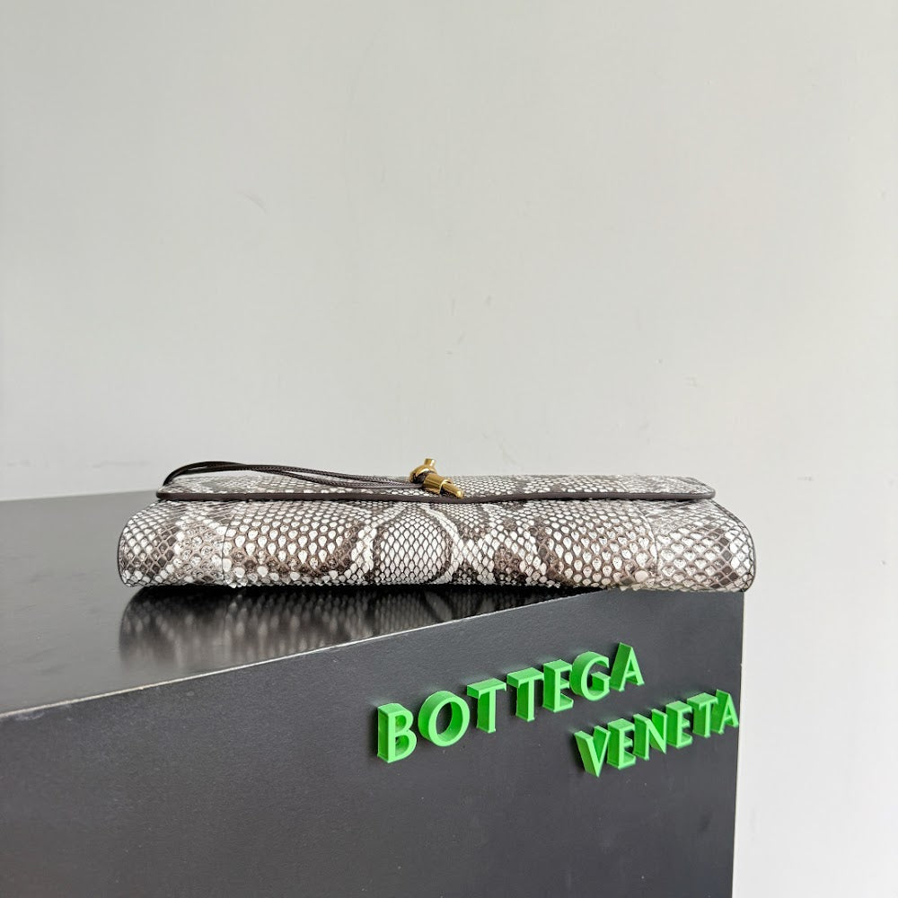 Ezyycart Bags Bottegan Luxury Bag --91000