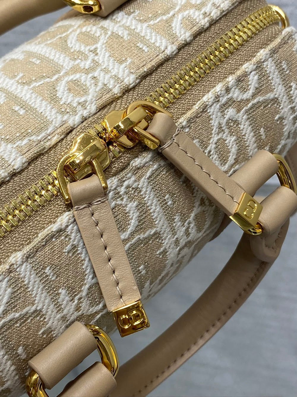 new-designer-premium-bags-nm16381