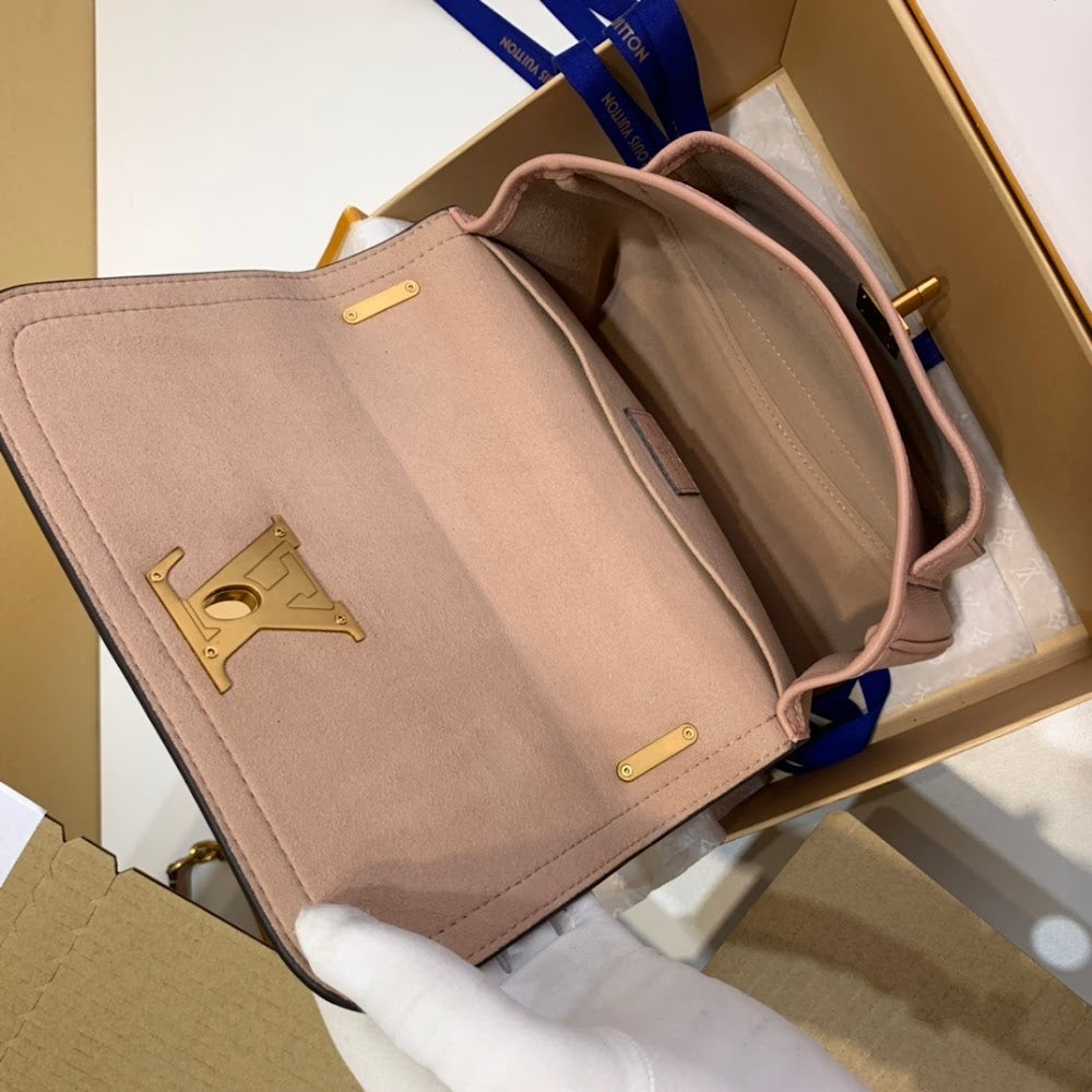 Anum Bags ln Luxury Bag --56477