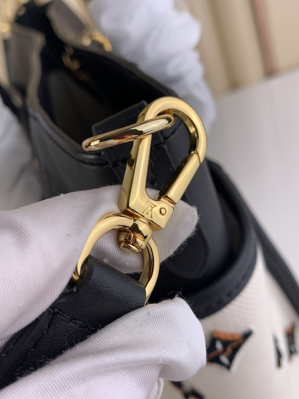 Anum Bags ln Luxury Bag --56091
