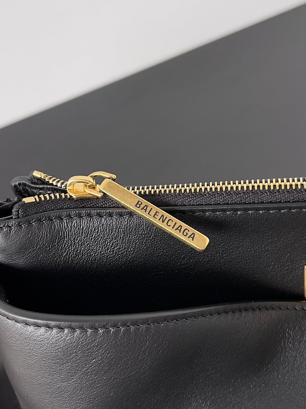 Ezyycart Bags Balenciaga Luxury Bag --111877