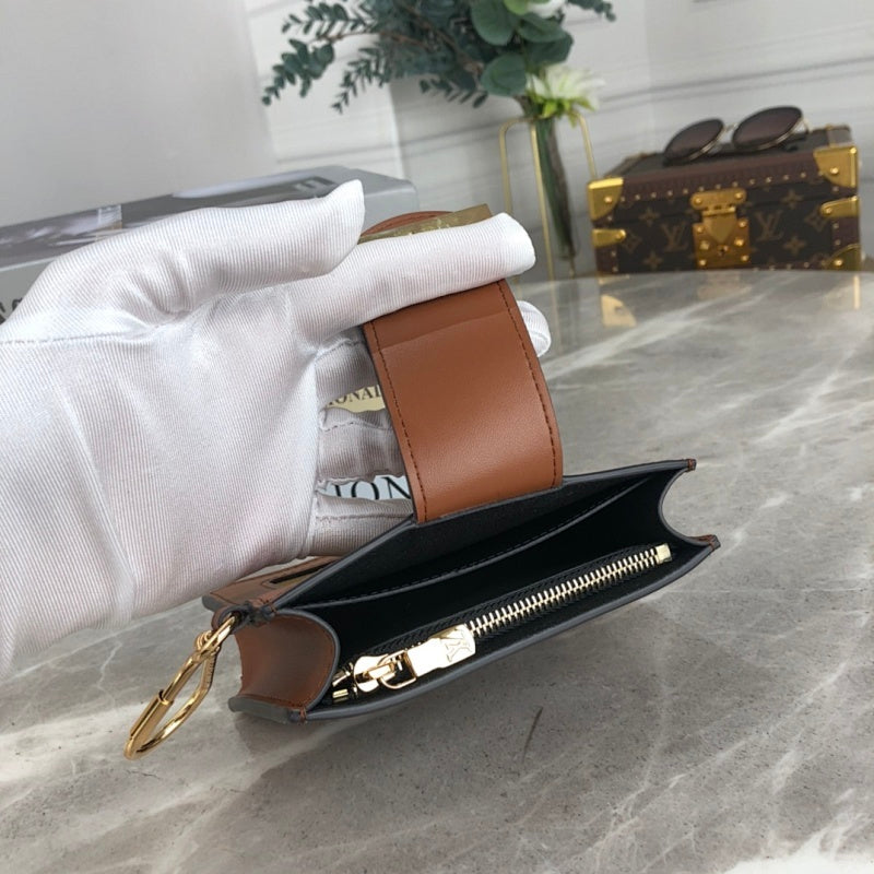 Anum Bags ln Luxury Bag --60676