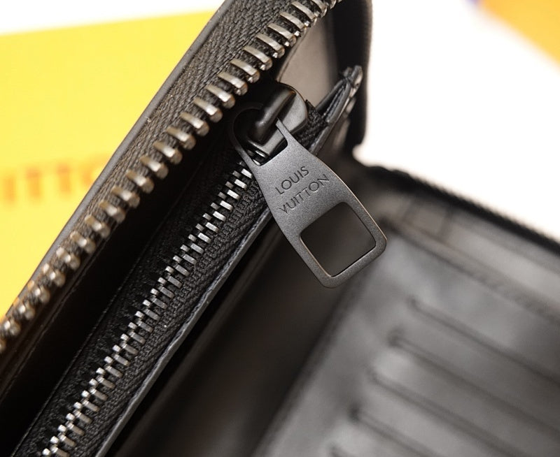Anum Bags ln Luxury Bag --59947