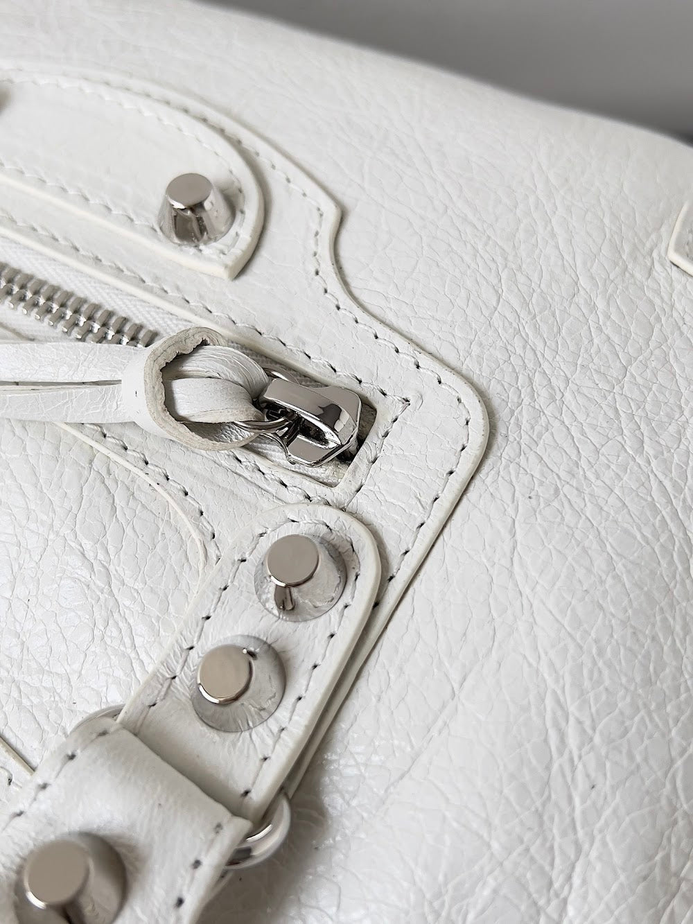 Ezyycart Bags Balenciaga Luxury Bag --111177