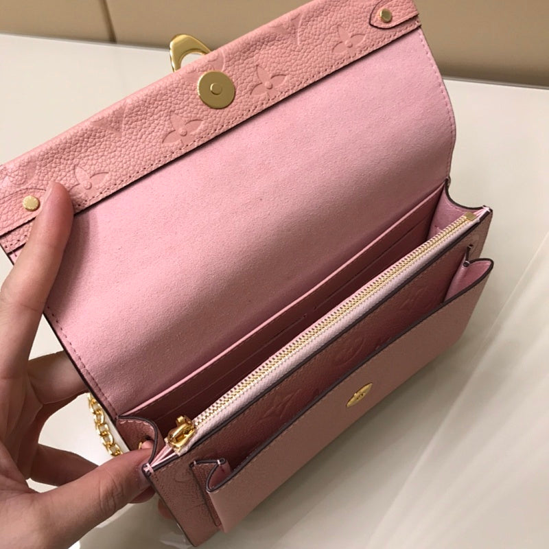 Anum Bags ln Luxury Bag --60231