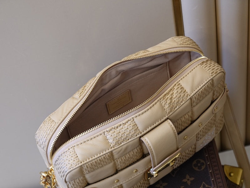 Anum Bags ln Luxury Bag --60252