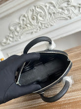 new-luxury-designer-bags-nm11579