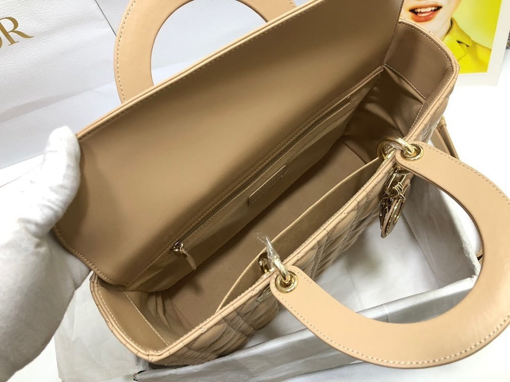 new-luxury-designer-bags-nm16051