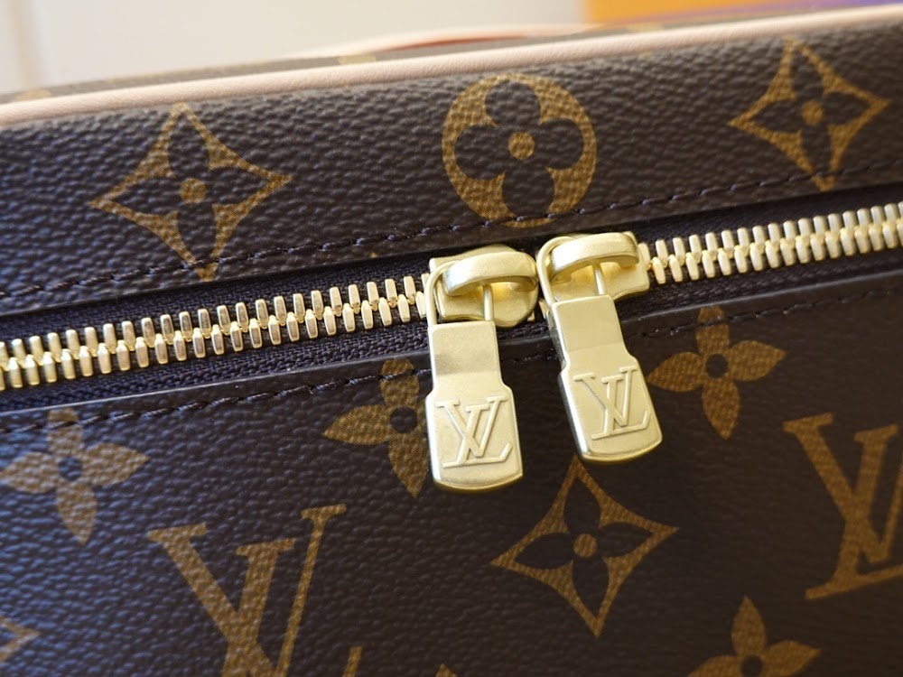 Anum Bags ln Luxury Bag --60232