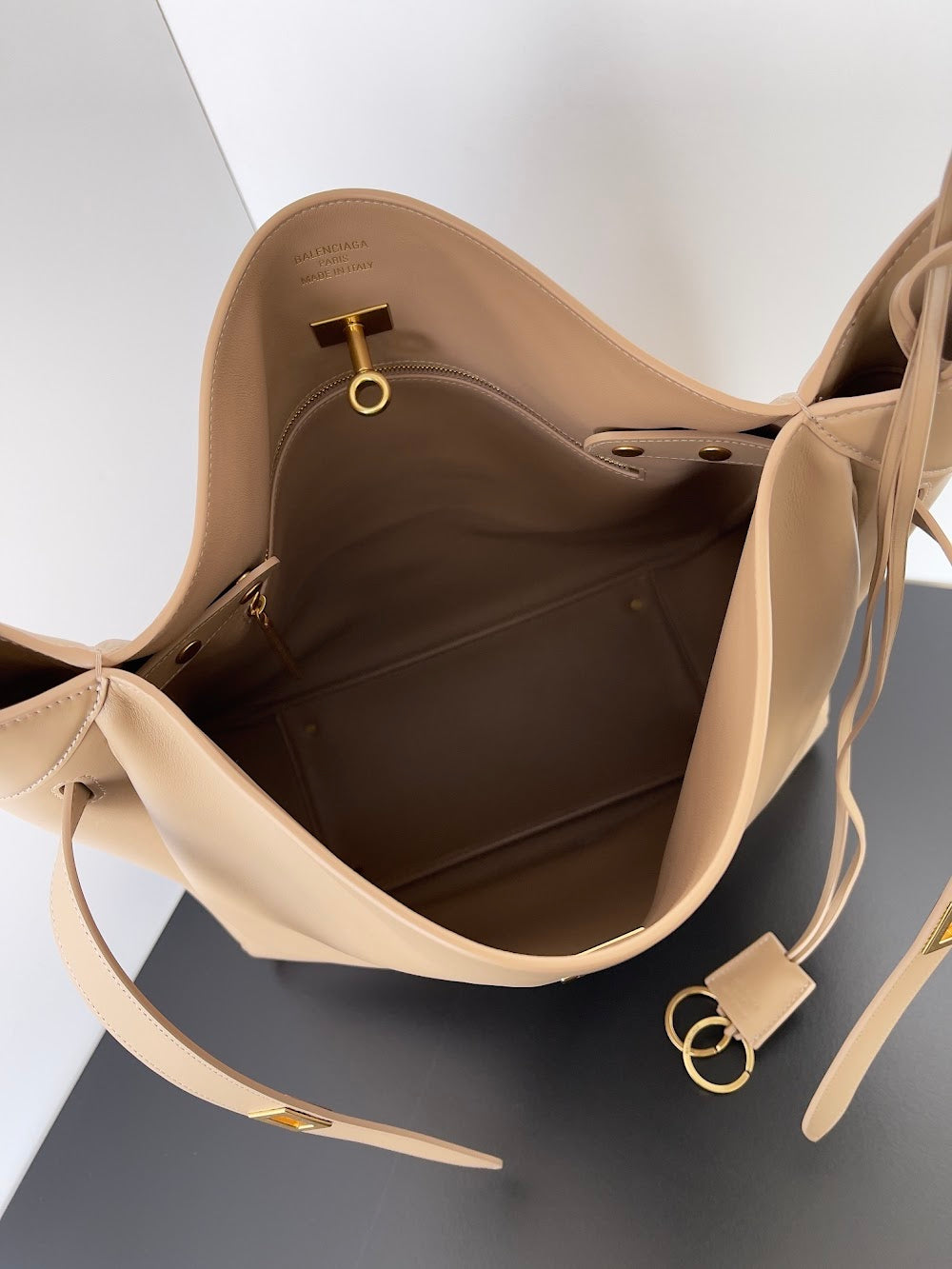 Ezyycart Bags Balenciaga Luxury Bag --111712