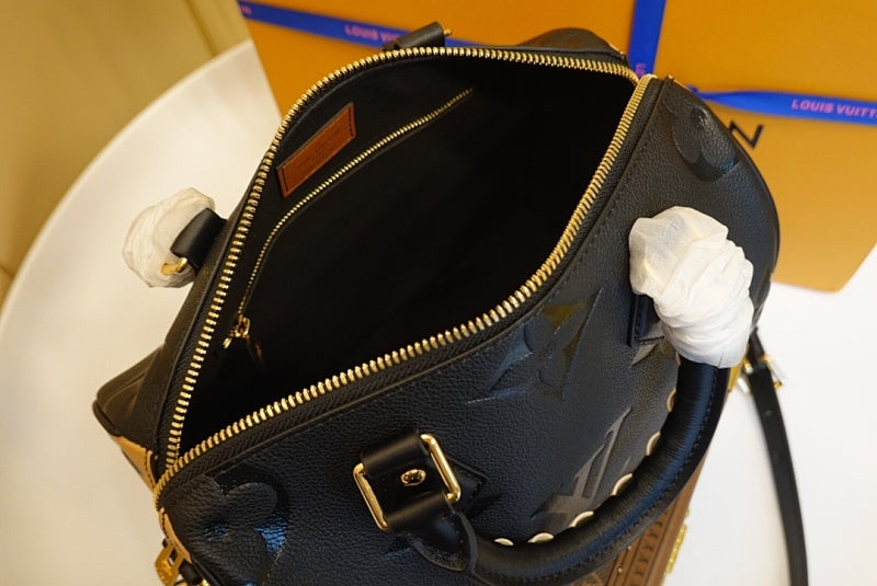 Anum Bags ln Luxury Bag --56587