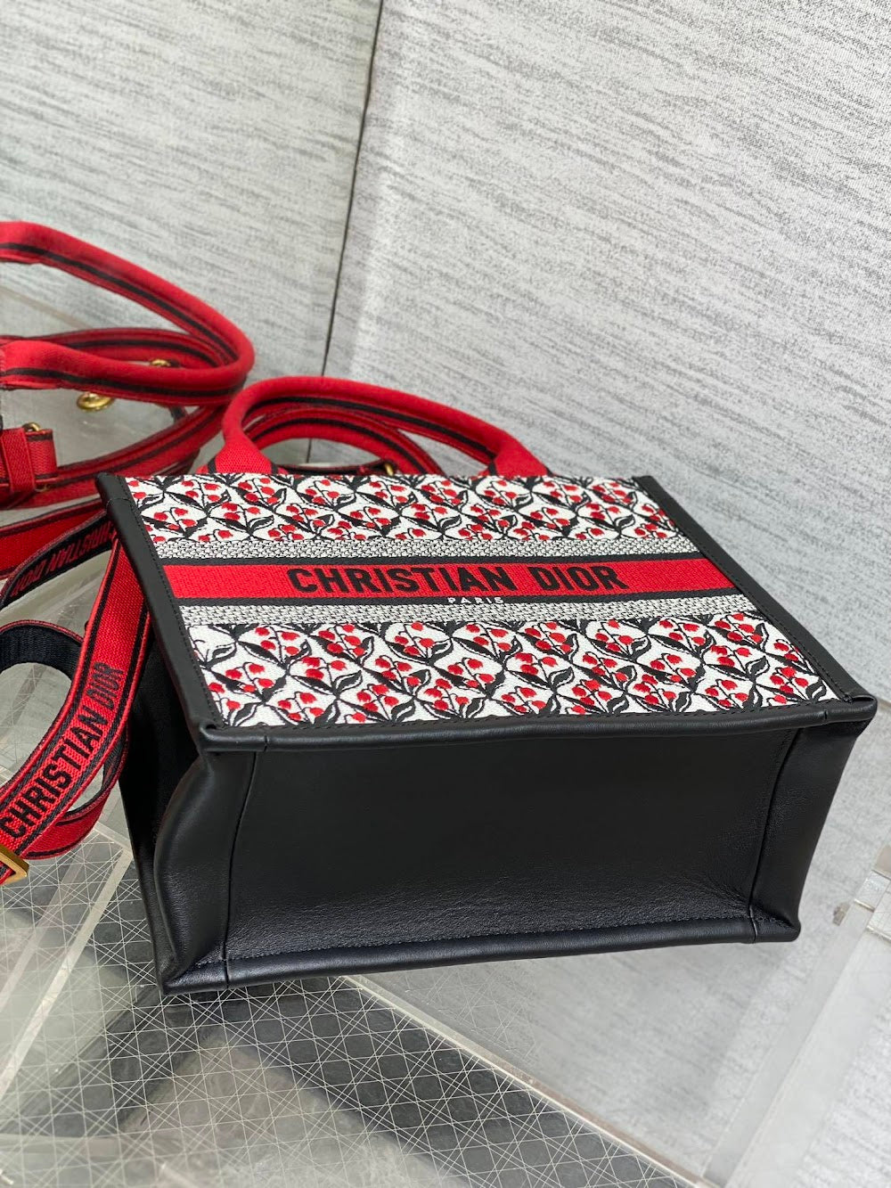 new-luxury-designer-bags-nm16079