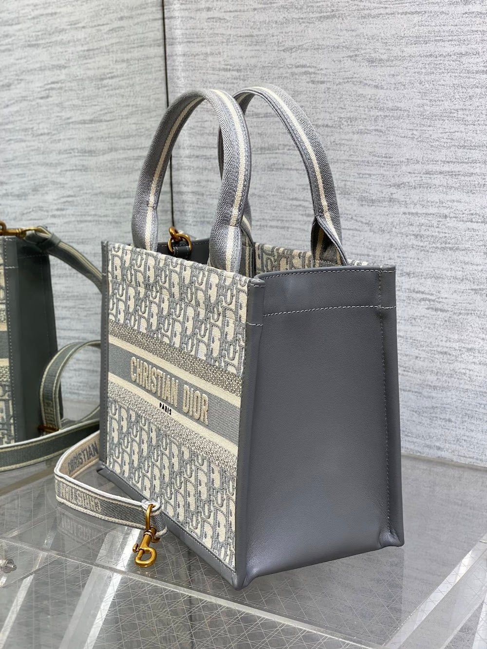 new-luxury-designer-bags-nm16039