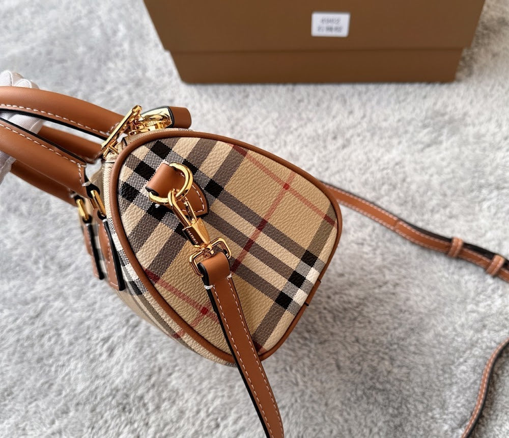 Ezyycart Bags Burberryn Luxury Bag --92057