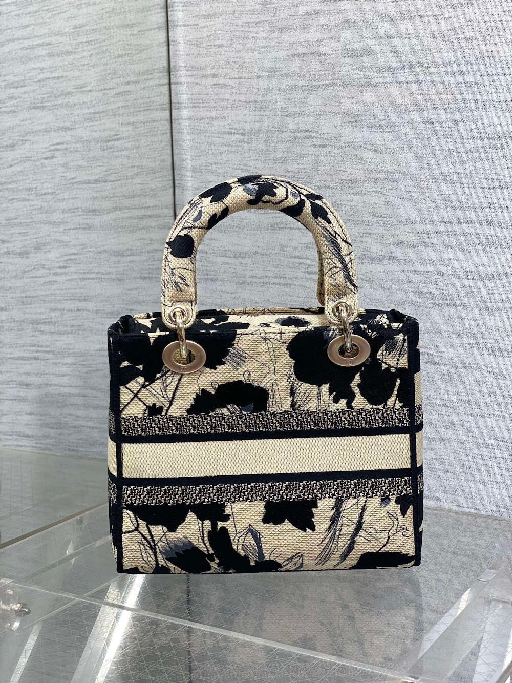 new-luxury-designer-bags-nm16054
