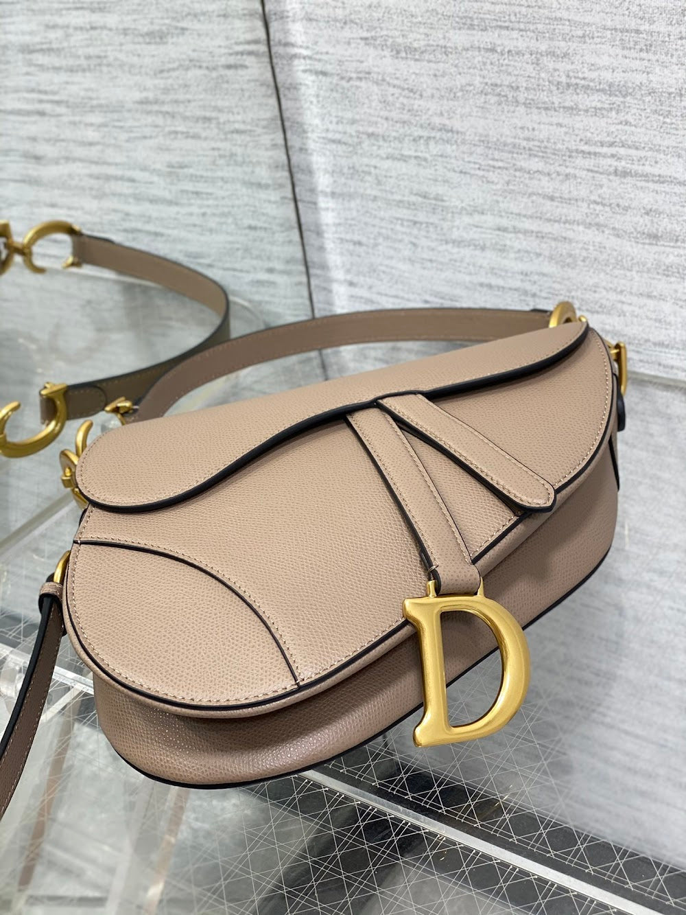 new-luxury-designer-bags-nm16177