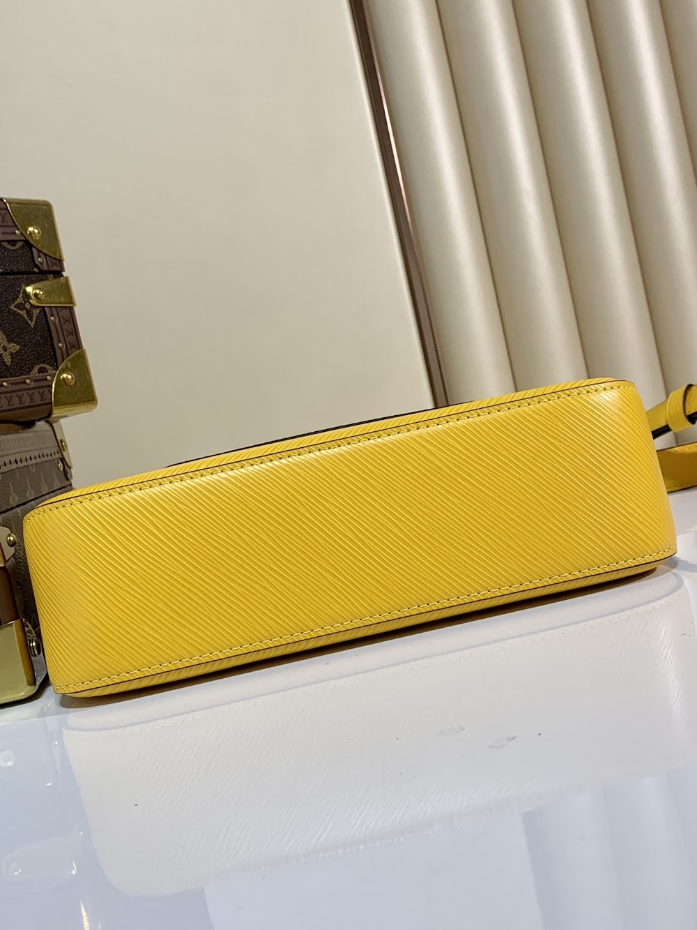 Anum Bags ln Luxury Bag --60655