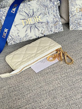 new-luxury-designer-bags-nm7530