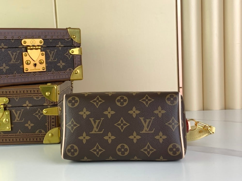 Anum Bags ln Luxury Bag --56847