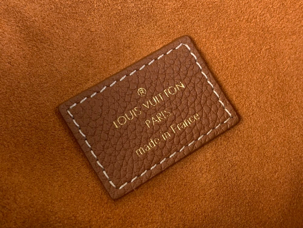 Anum Bags ln Luxury Bag --56433