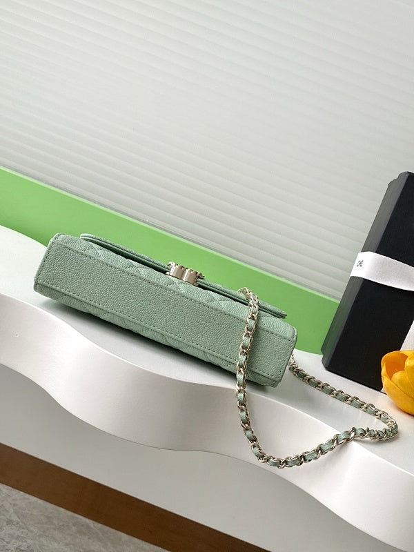 new-luxury-designer-bags-nm20296