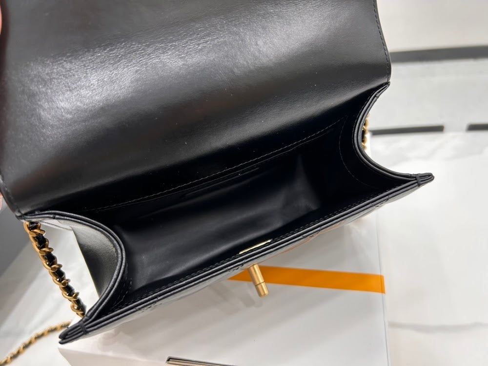 new-luxury-designer-bags-nm19837
