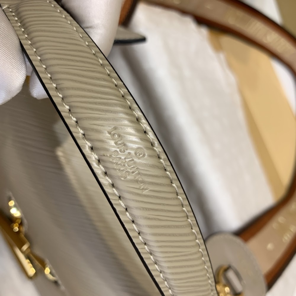 Anum Bags ln Luxury Bag --59239