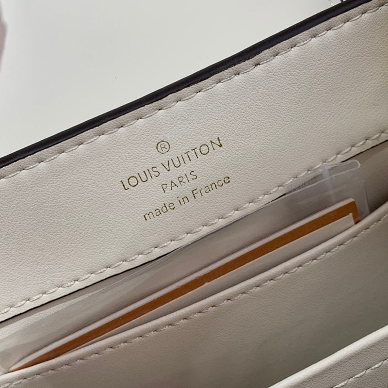 Anum Bags ln Luxury Bag --57761