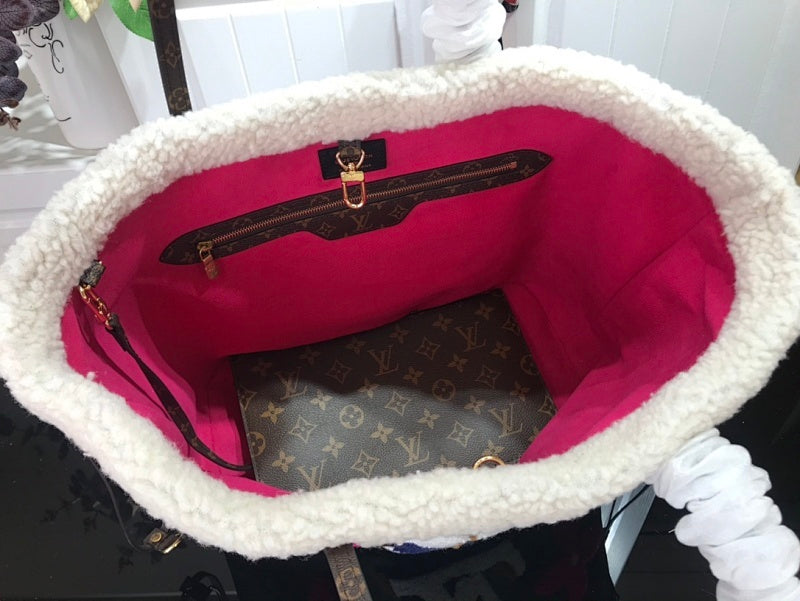 Anum Bags ln Luxury Bag --56957